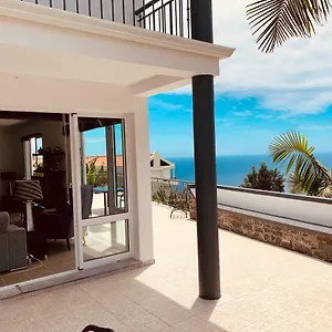 Villa Felicidade, Arco da Calheta (Madeira)