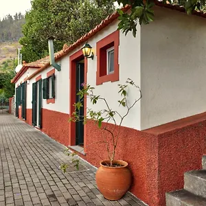  Casa de Férias Loureiros Cottage, A In Madeira